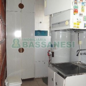 Apto Mobiliado com 109m², 3 dormitórios, 1 vaga, no bairro Lourdes em Caxias do Sul para Comprar