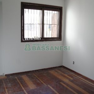 Apto Mobiliado com 109m², 3 dormitórios, 1 vaga, no bairro Lourdes em Caxias do Sul para Comprar