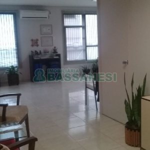 Sala com 55m², no bairro Centro em Caxias do Sul para Comprar