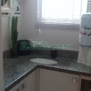 Sala com 55m², no bairro Centro em Caxias do Sul para Comprar