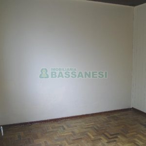 Casa com 60m², 3 dormitórios, no bairro Panazzolo em Caxias do Sul para Comprar