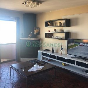 Apto/Cobertura com 189m², 3 dormitórios, 2 vagas, no bairro Centro em Caxias do Sul para Comprar