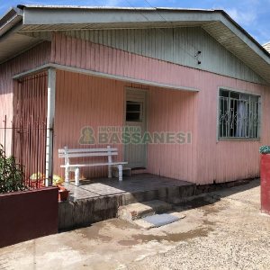 Casa com 71m², 3 dormitórios, no bairro Rio Branco em Caxias do Sul para Comprar
