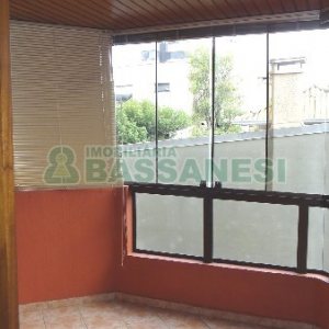 Apartamento com 138m², 2 dormitórios, 2 vagas, no bairro São Pelegrino em Caxias do Sul para Alugar ou Comprar