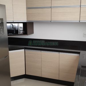 Sobrado com 100m², 2 dormitórios, 2 vagas, no bairro Bela Vista em Caxias do Sul para Comprar