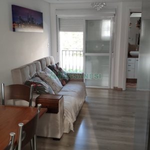 Sobrado com 100m², 2 dormitórios, 2 vagas, no bairro Bela Vista em Caxias do Sul para Comprar