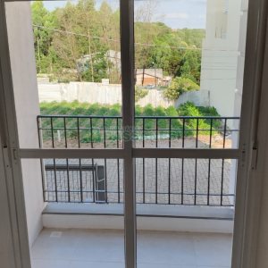 Sobrado com 100m², 2 dormitórios, 2 vagas, no bairro Bela Vista em Caxias do Sul para Comprar