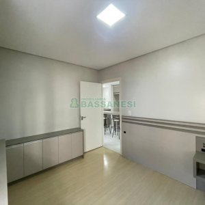 Apartamento com 55m², 1 dormitório, 1 vaga, no bairro Centro em Caxias do Sul para Comprar