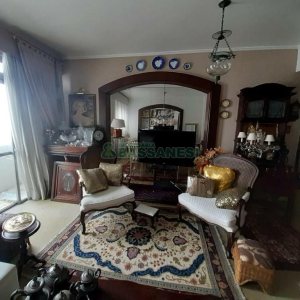 Apartamento com 140m², 3 dormitórios, 1 vaga, no bairro São Pelegrino em Caxias do Sul para Comprar