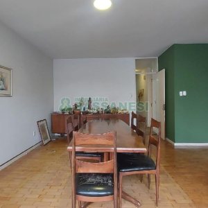 Casa Comercial com 190m², no bairro Centro em Caxias do Sul para Alugar