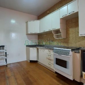 Casa Comercial com 190m², no bairro Centro em Caxias do Sul para Alugar