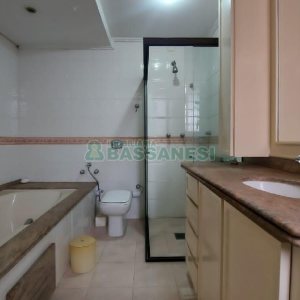 Casa Comercial com 190m², no bairro Centro em Caxias do Sul para Alugar