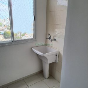 Apartamento com 72m², 2 dormitórios, 1 vaga, no bairro Sagrada Família em Caxias do Sul para Alugar