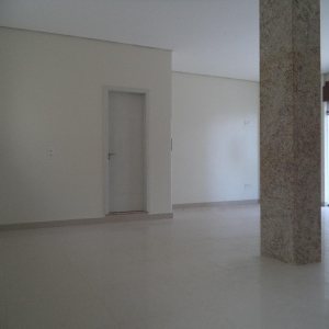Loja com 48m², no bairro Centro em Caxias do Sul para Alugar