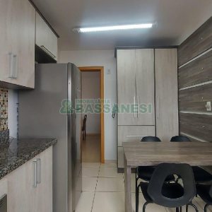 Apto Mobiliado com 101m², 3 dormitórios, 2 vagas, no bairro Universitário em Caxias do Sul para Alugar