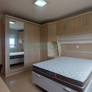 Apto Mobiliado com 101m², 3 dormitórios, 2 vagas, no bairro Universitário em Caxias do Sul para Alugar