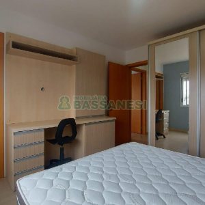 Apto Mobiliado com 101m², 3 dormitórios, 2 vagas, no bairro Universitário em Caxias do Sul para Alugar