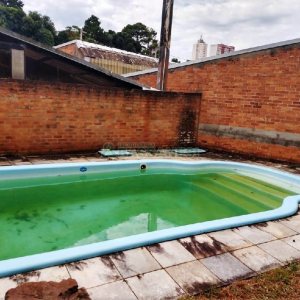 Casa com 300m², 6 dormitórios, 2 vagas, no bairro Rio Branco em Caxias do Sul para Comprar