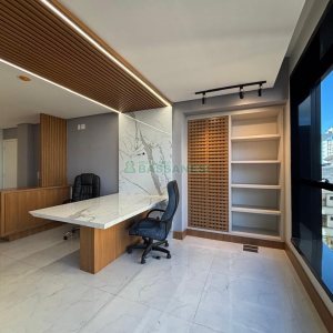 Sala Mobiliada com 53m², 1 vaga, no bairro Centro em Caxias do Sul para Alugar
