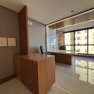 Sala Mobiliada com 53m², 1 vaga, no bairro Centro em Caxias do Sul para Alugar