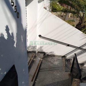 Casa com 45m², 1 dormitório, no bairro Universitário em Caxias do Sul para Alugar