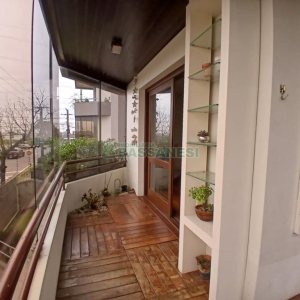 Apartamento com 210m², 3 dormitórios, 2 vagas, no bairro Saint Etienne em Caxias do Sul para Alugar ou Comprar