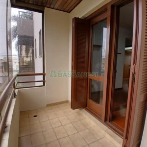 Apartamento com 210m², 3 dormitórios, 2 vagas, no bairro Saint Etienne em Caxias do Sul para Alugar ou Comprar