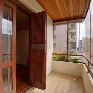 Apartamento com 210m², 3 dormitórios, 2 vagas, no bairro Saint Etienne em Caxias do Sul para Alugar ou Comprar