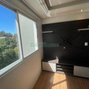 Apartamento com 47m², 2 dormitórios, 1 vaga, no bairro Marechal Floriano em Caxias do Sul para Comprar