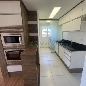 Apartamento com 47m², 2 dormitórios, 1 vaga, no bairro Marechal Floriano em Caxias do Sul para Comprar