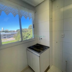 Apartamento com 47m², 2 dormitórios, 1 vaga, no bairro Marechal Floriano em Caxias do Sul para Comprar