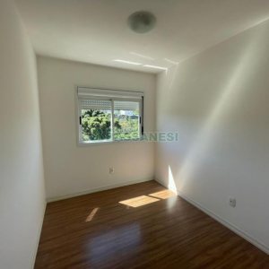 Apartamento com 47m², 2 dormitórios, 1 vaga, no bairro Marechal Floriano em Caxias do Sul para Comprar
