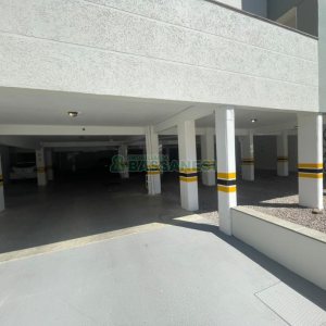 Apartamento com 47m², 2 dormitórios, 1 vaga, no bairro Marechal Floriano em Caxias do Sul para Comprar