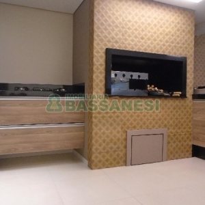 Apto Mobiliado com 38m², 1 dormitório, 1 vaga, no bairro Villagio Iguatemi em Caxias do Sul para Alugar