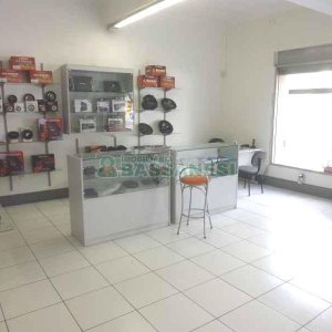 Loja com 100m², no bairro São Pelegrino em Caxias do Sul para Alugar