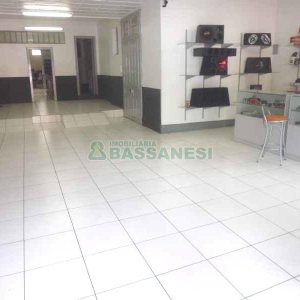 Loja com 100m², no bairro São Pelegrino em Caxias do Sul para Alugar