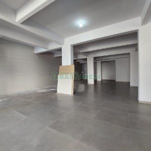 Loja com 160m², no bairro Lourdes em Caxias do Sul para Alugar