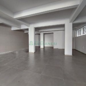Loja com 160m², no bairro Lourdes em Caxias do Sul para Alugar