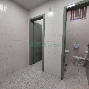 Loja com 160m², no bairro Lourdes em Caxias do Sul para Alugar