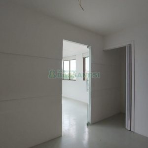 Sala com 40m², no bairro São Pelegrino em Caxias do Sul para Comprar