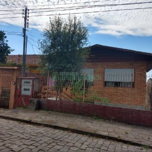 Casa com 200m², 3 dormitórios, 1 vaga, no bairro Jardim América em Caxias do Sul para Comprar