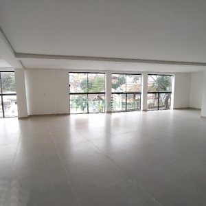 Sobreloja com 220m², no bairro São Leopoldo em Caxias do Sul para Alugar