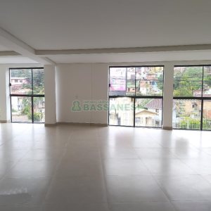 Sobreloja com 220m², no bairro São Leopoldo em Caxias do Sul para Alugar