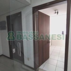 Sala com 62m², no bairro Centro em Caxias do Sul para Comprar