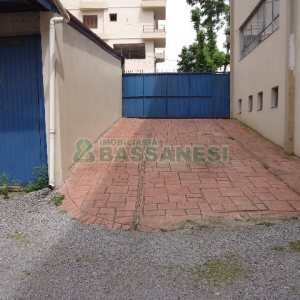 Loja com 750m², no bairro Centro em Caxias do Sul para Alugar