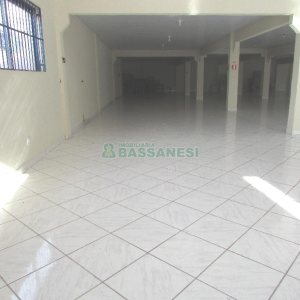 Loja com 750m², no bairro Centro em Caxias do Sul para Alugar