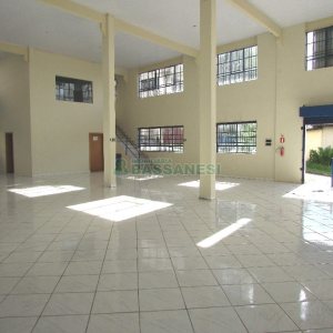 Loja com 750m², no bairro Centro em Caxias do Sul para Alugar
