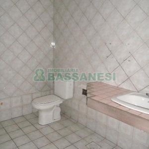 Loja com 415m², 2 vagas, no bairro Centro em Caxias do Sul para Alugar