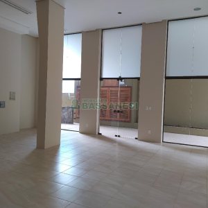 Loja com 240m², 3 vagas, no bairro Centro em Caxias do Sul para Alugar