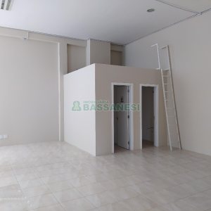 Loja com 240m², 3 vagas, no bairro Centro em Caxias do Sul para Alugar